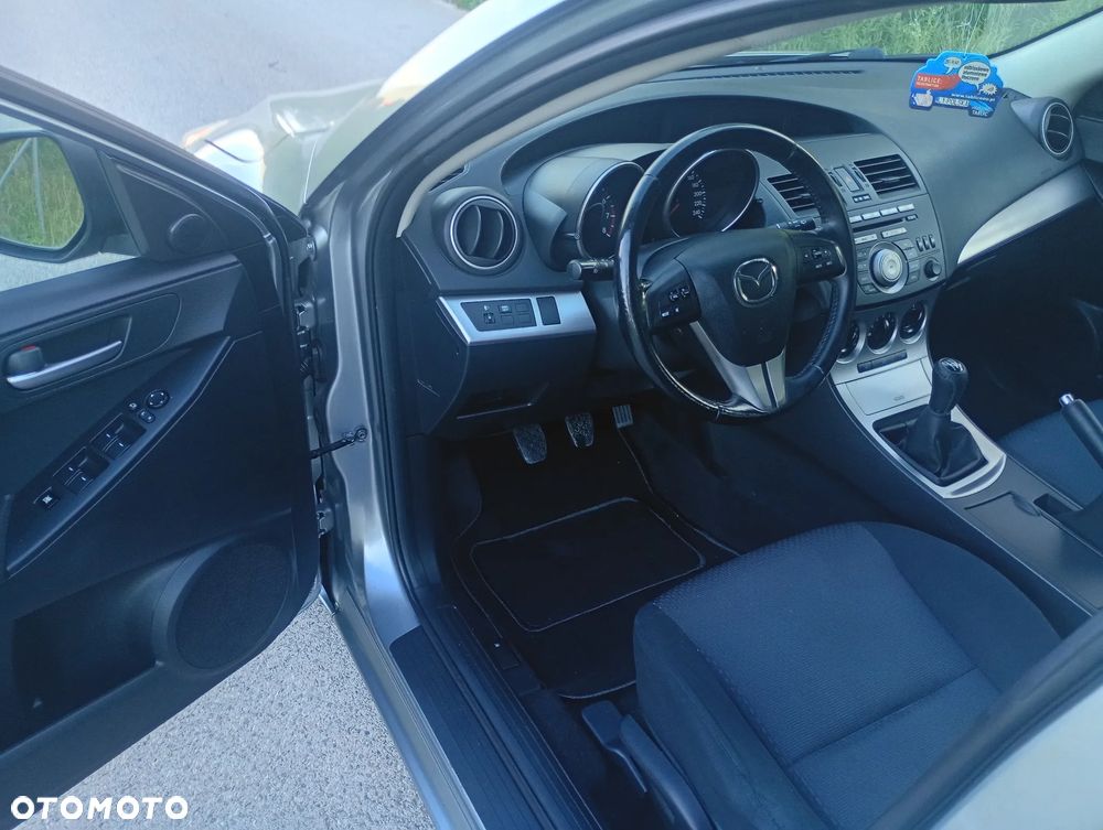 Mazda 3 1.6 Sport Active - 18