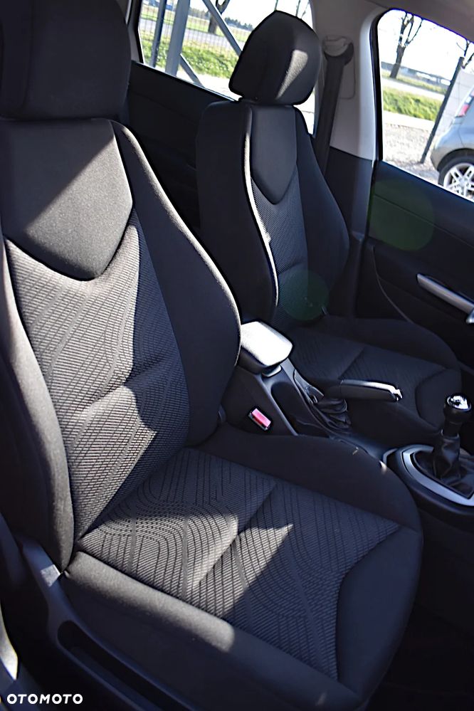 Peugeot 308 95 VTi Filou - 25