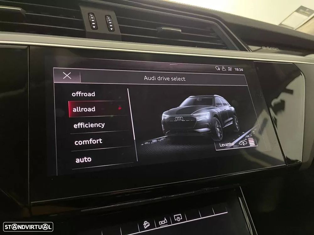 Audi e-tron 50 quattro Advanced - 32