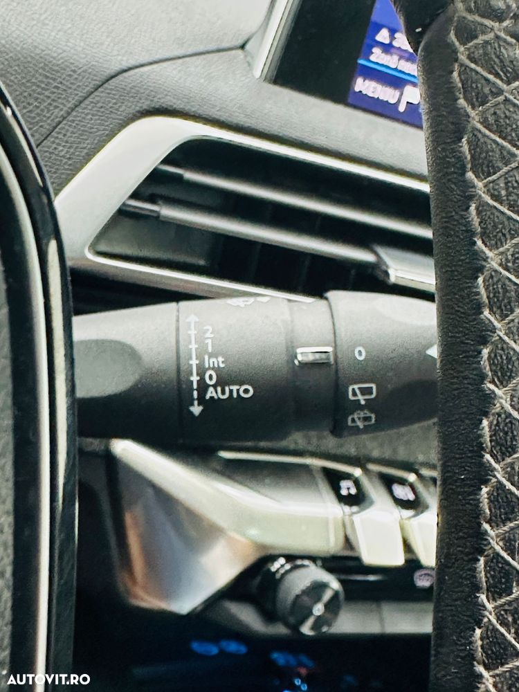 Peugeot 5008 1.2 Puretech Turbo s&s GT-Line - 30