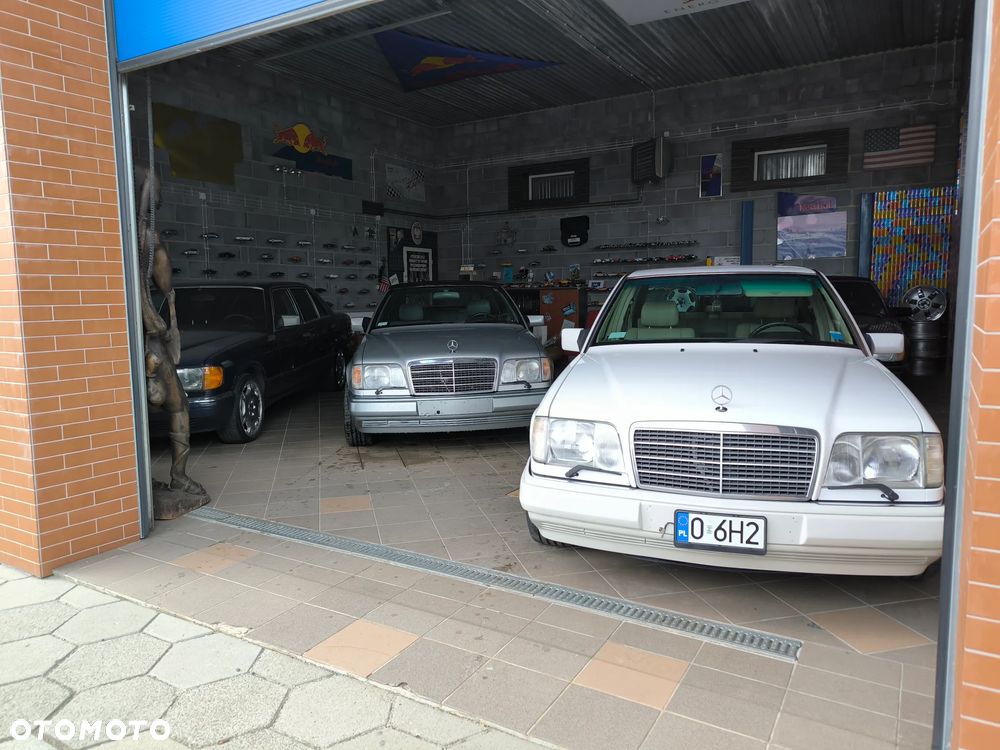 Mercedes-Benz Klasa E 420 - 39