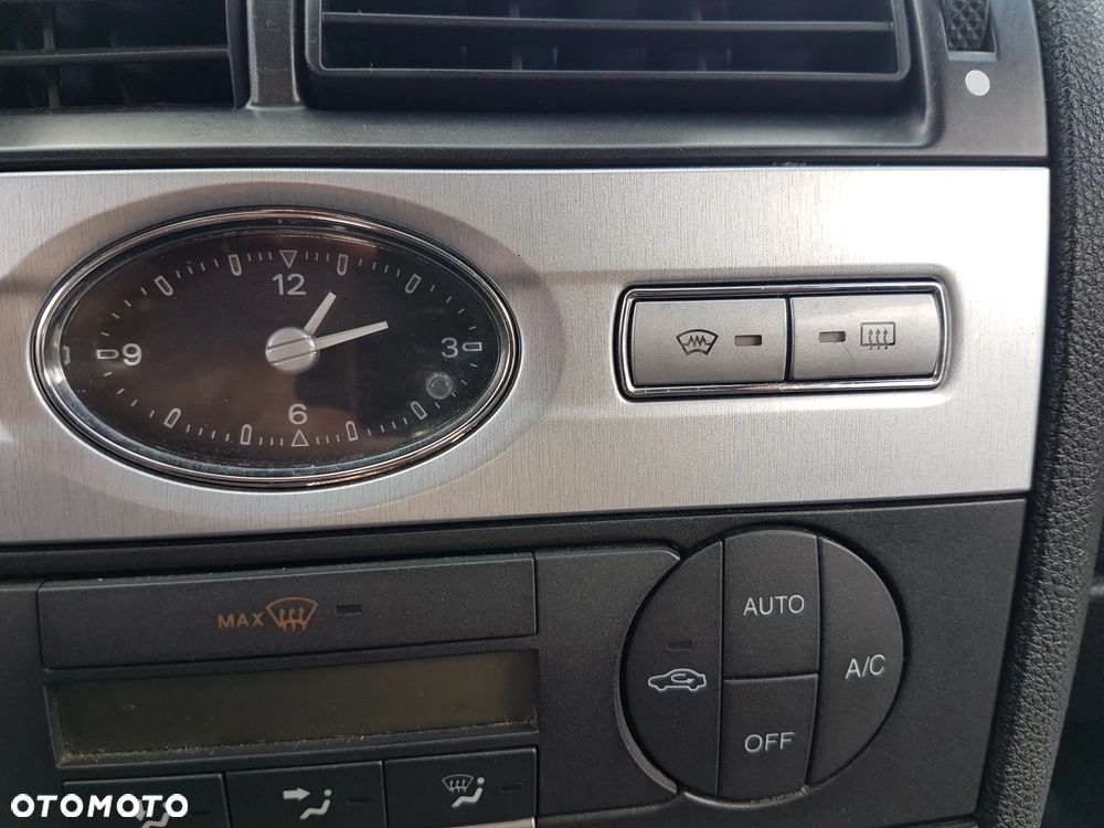 Ford Mondeo 3.0 V6 ST 220 - 26