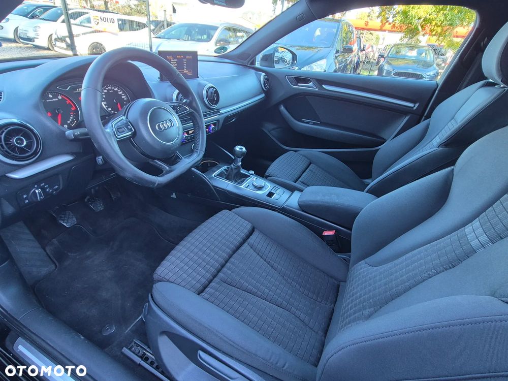 Audi A3 3-drzwiowe 1.4 TFSI S line Sportpaket - 26