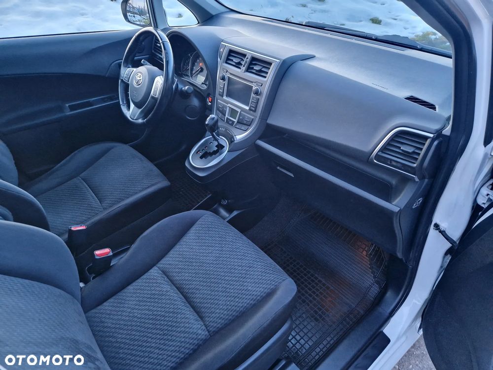 Toyota Verso S 1.33 Premium MS - 3