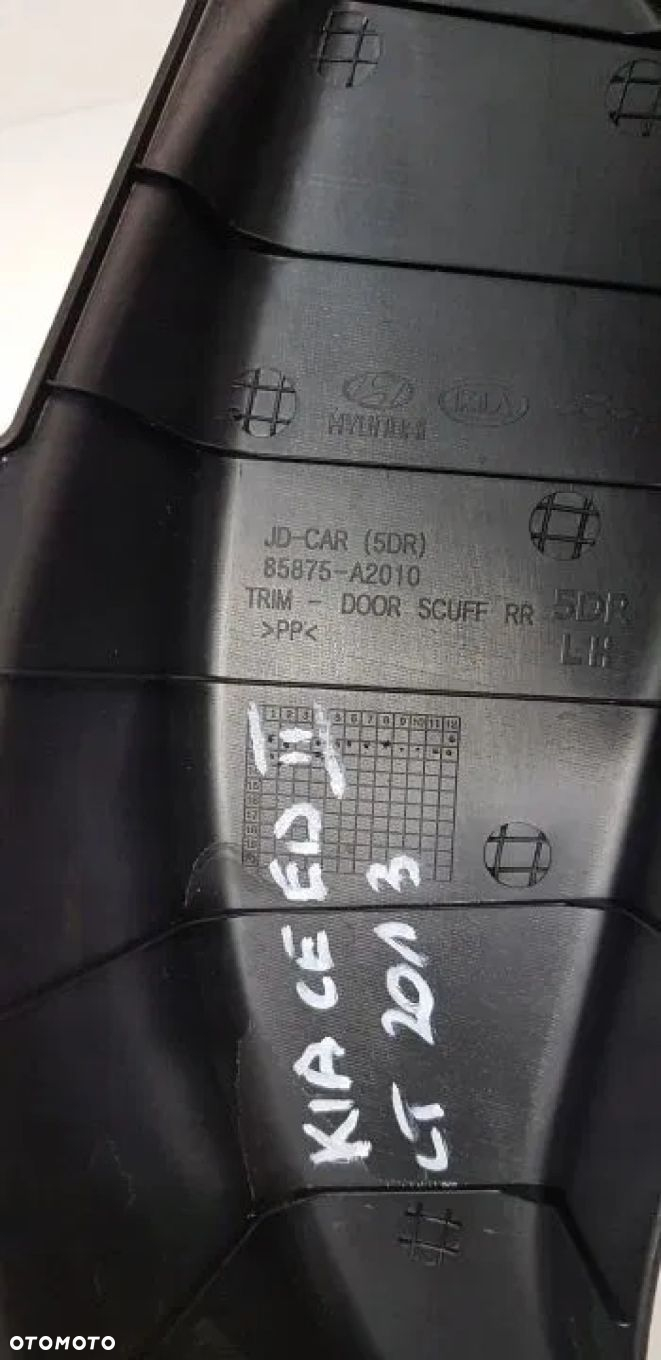OSŁONA LISTWA NAKŁADKA PROGU TYŁ KIA CEED II HB - 3