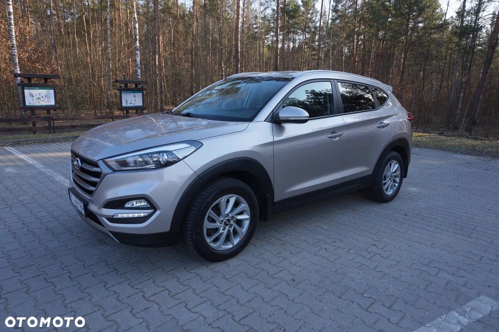 Hyundai Tucson 1.7 CRDI BlueDrive Comfort 2WD - 23
