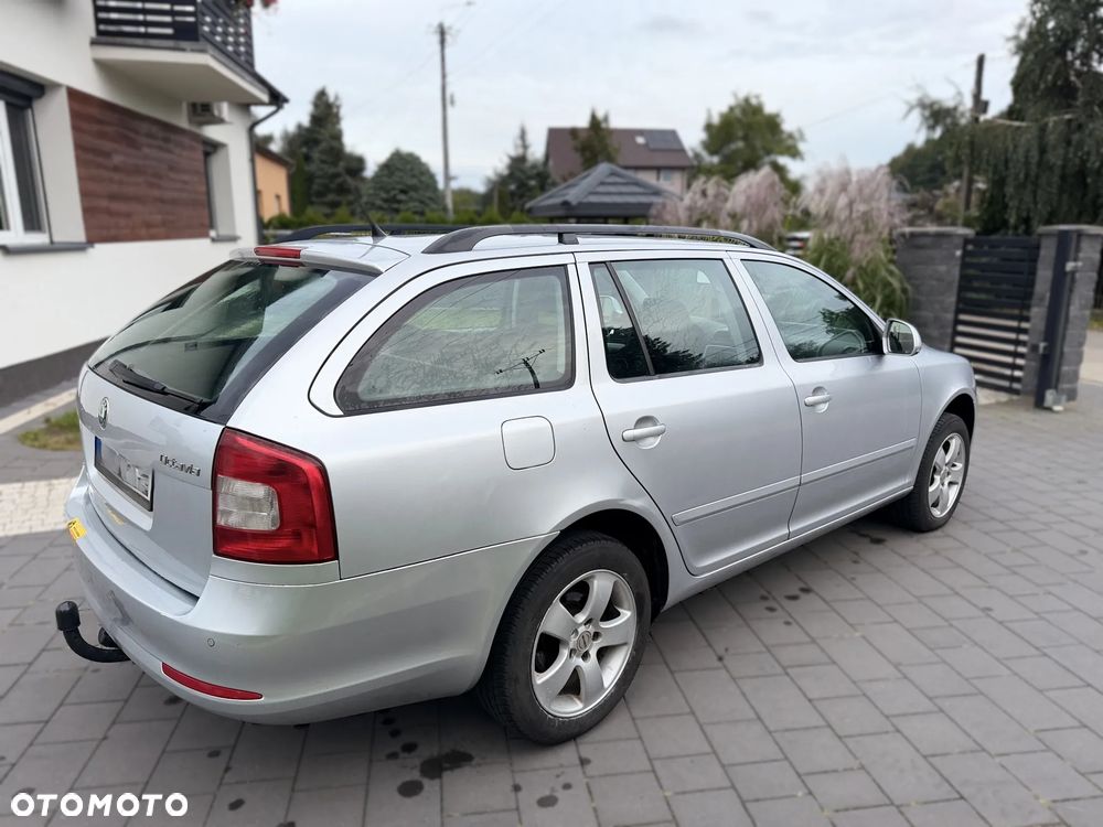 Skoda Octavia 2.0 TDI DPF Ambiente - 6