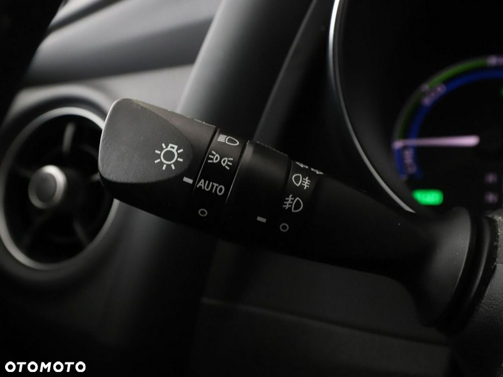 Toyota Auris 1.8 VVT-i Automatik Team Deutschland - 35