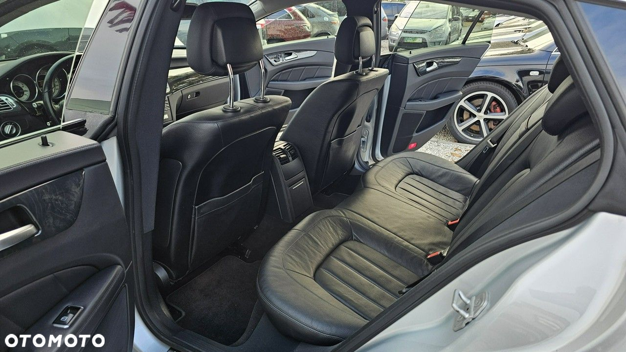 Mercedes-Benz CLS - 21