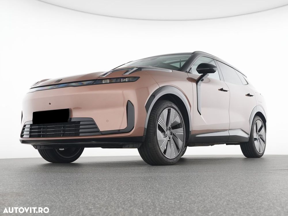 Lynk&Co 08 - 8