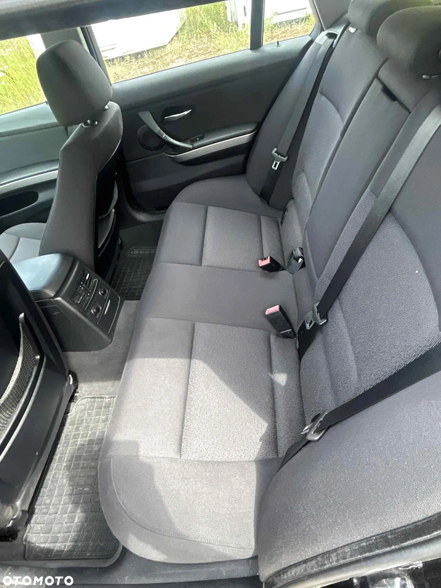 BMW Seria 3 318d - 10
