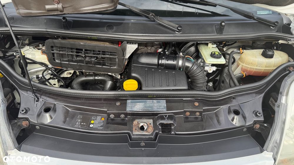 Nissan PRIMASTAR 2.0DCI - 31