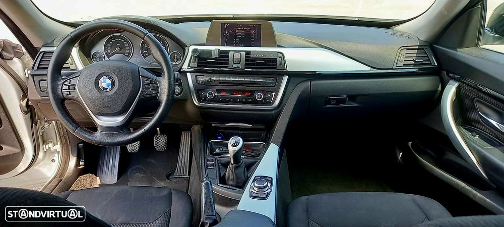BMW 318 d Sport - 6