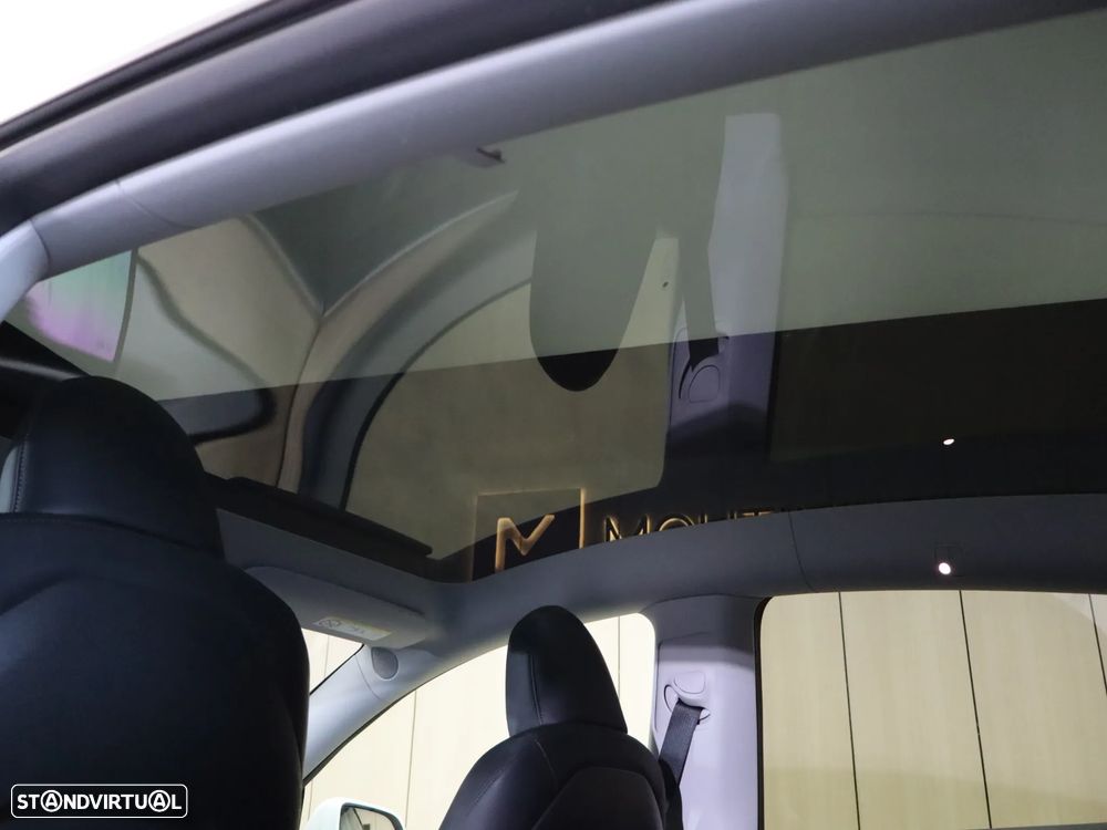Tesla Model Y Standard - 15