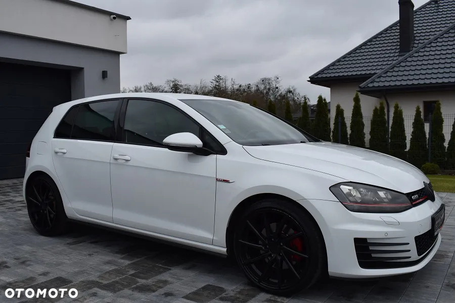 Volkswagen Golf VII 2.0 TSI BMT GTI - 28