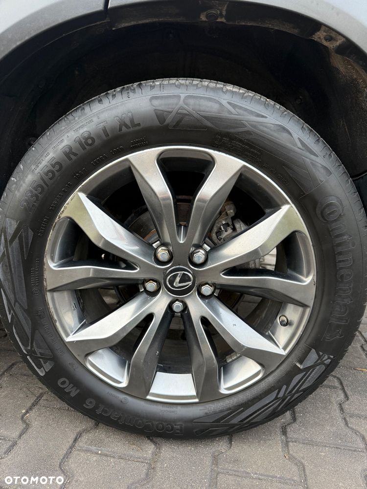 Lexus NX 300h F Sport AWD - 27