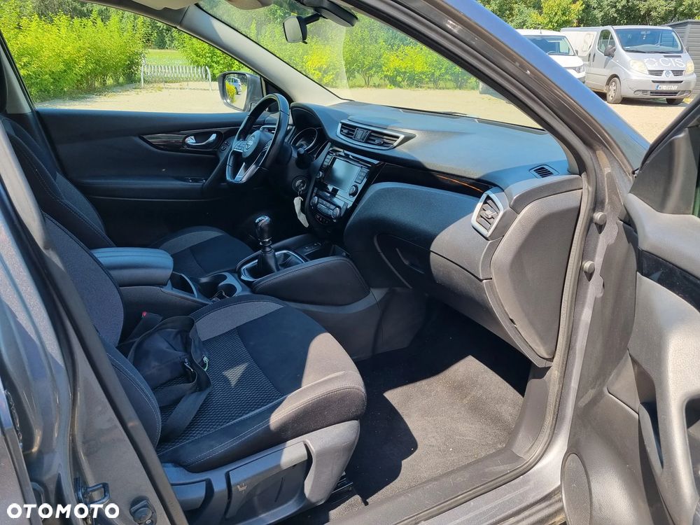 Nissan Qashqai 1.3 DIG-T N-Connecta - 11