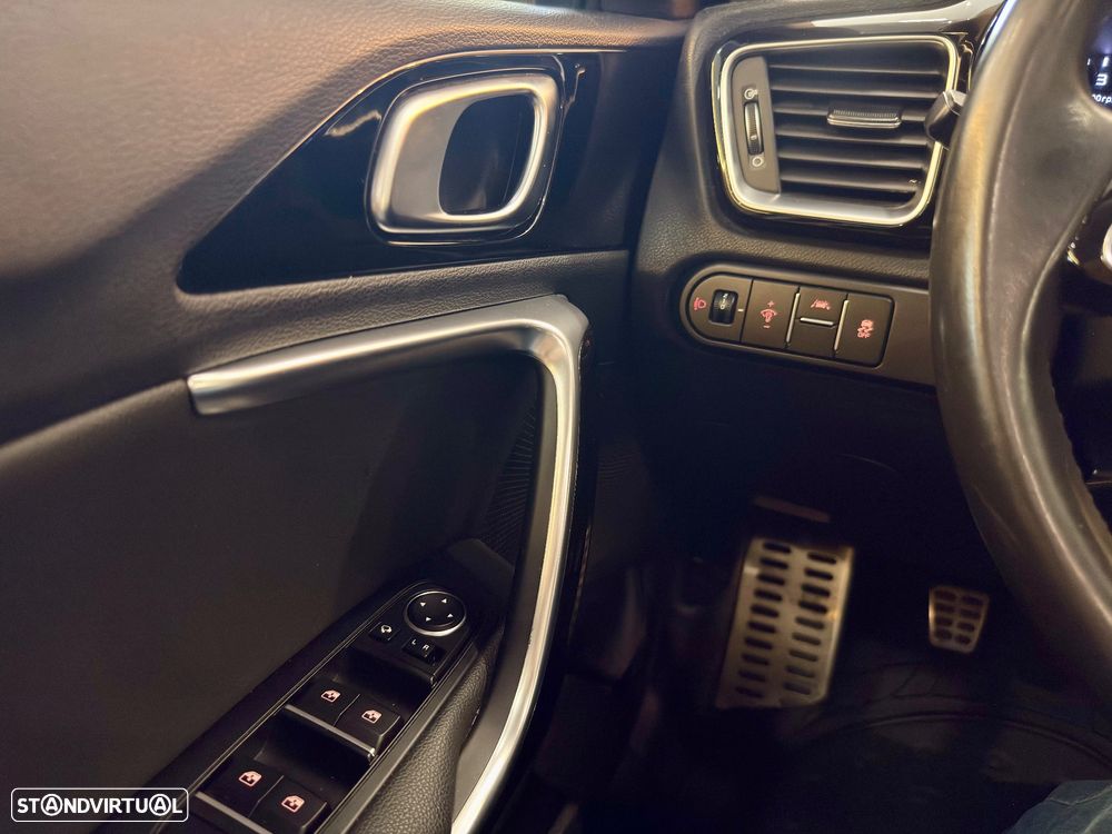 Kia Ceed 1.6 CRDi TX - 17
