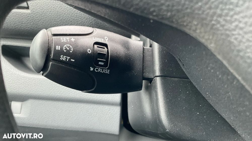 Toyota Proace 2,0-l-D-4D L2 Select - 17