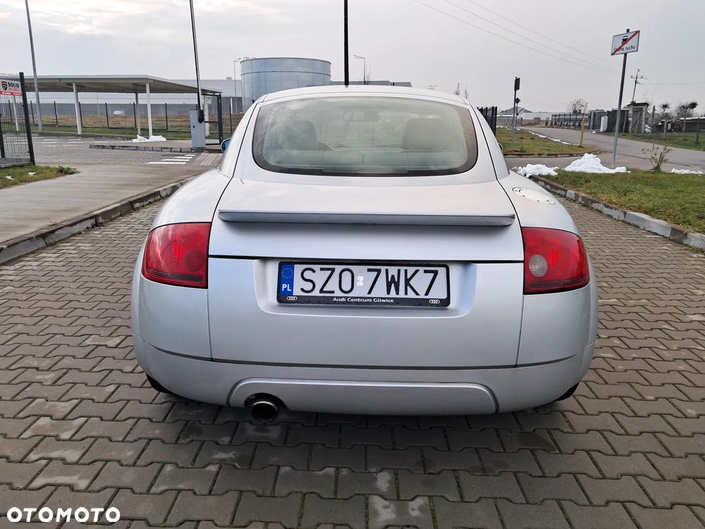 Audi TT Coupé 1.8 T - 10