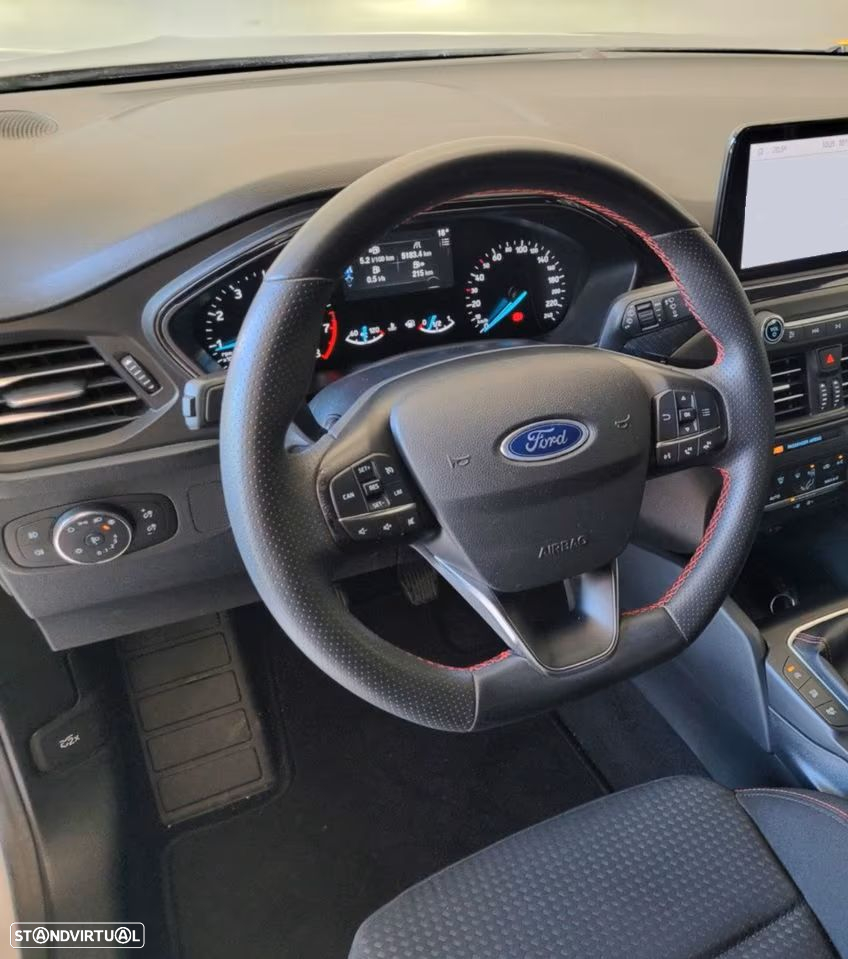 Ford Focus 1.0 EcoBoost MHEV ST-Line - 4
