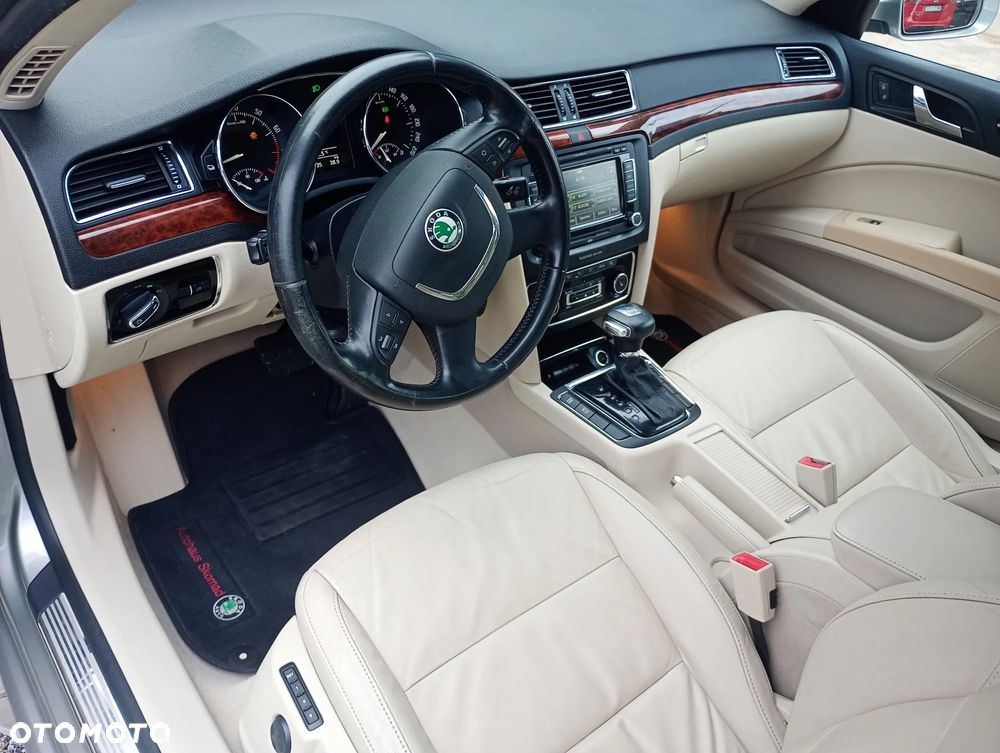 Skoda Superb 1.8 TSI Business DSG - 11