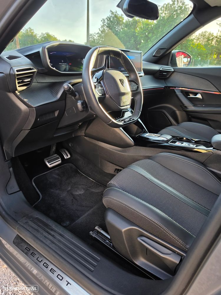 Peugeot e-2008 GT Pack - 11