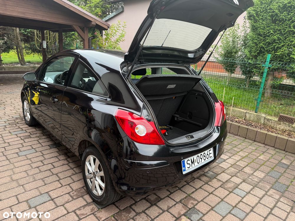Opel Corsa 1.4 16V Enjoy - 10
