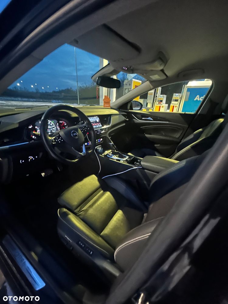 Opel Insignia 2.0 BiTrb D 4x4 Automatik Exclusive - 10