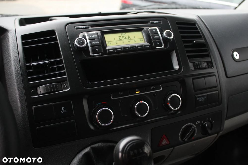 Volkswagen Transporter T5 LIFT - 13
