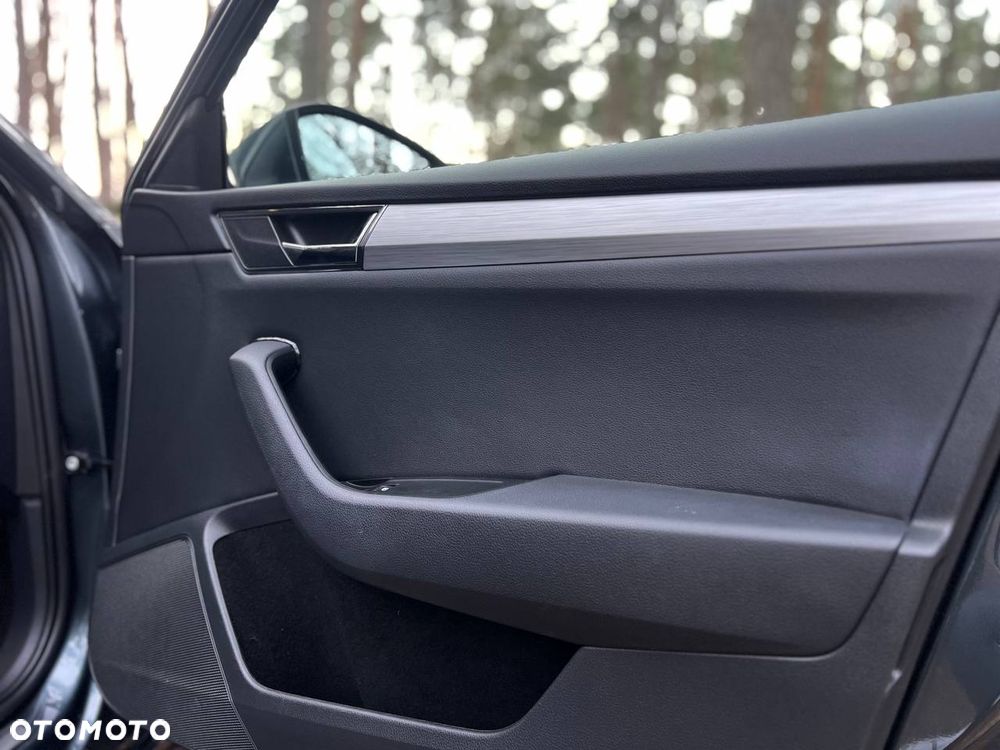 Skoda Superb 1.6 TDI Ambition DSG - 20