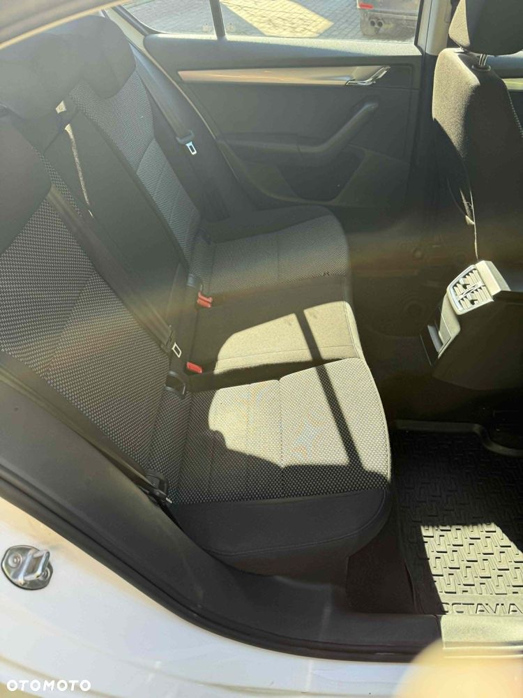 Skoda Octavia 2.0 TDI Style - 5