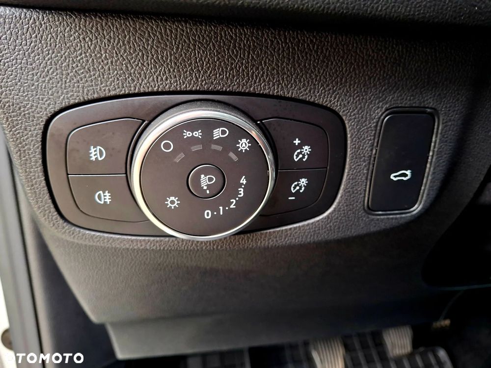 Ford Focus 1.5 EcoBlue STart-Stopp-System TITANIUM - 29