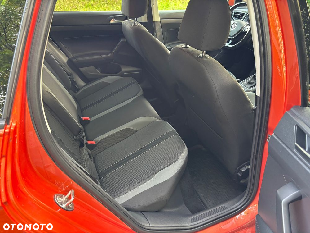 Volkswagen Polo 1.0 TSI Highline DSG - 11