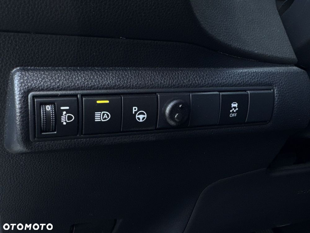 Toyota Corolla 1.8 Hybrid Comfort - 32