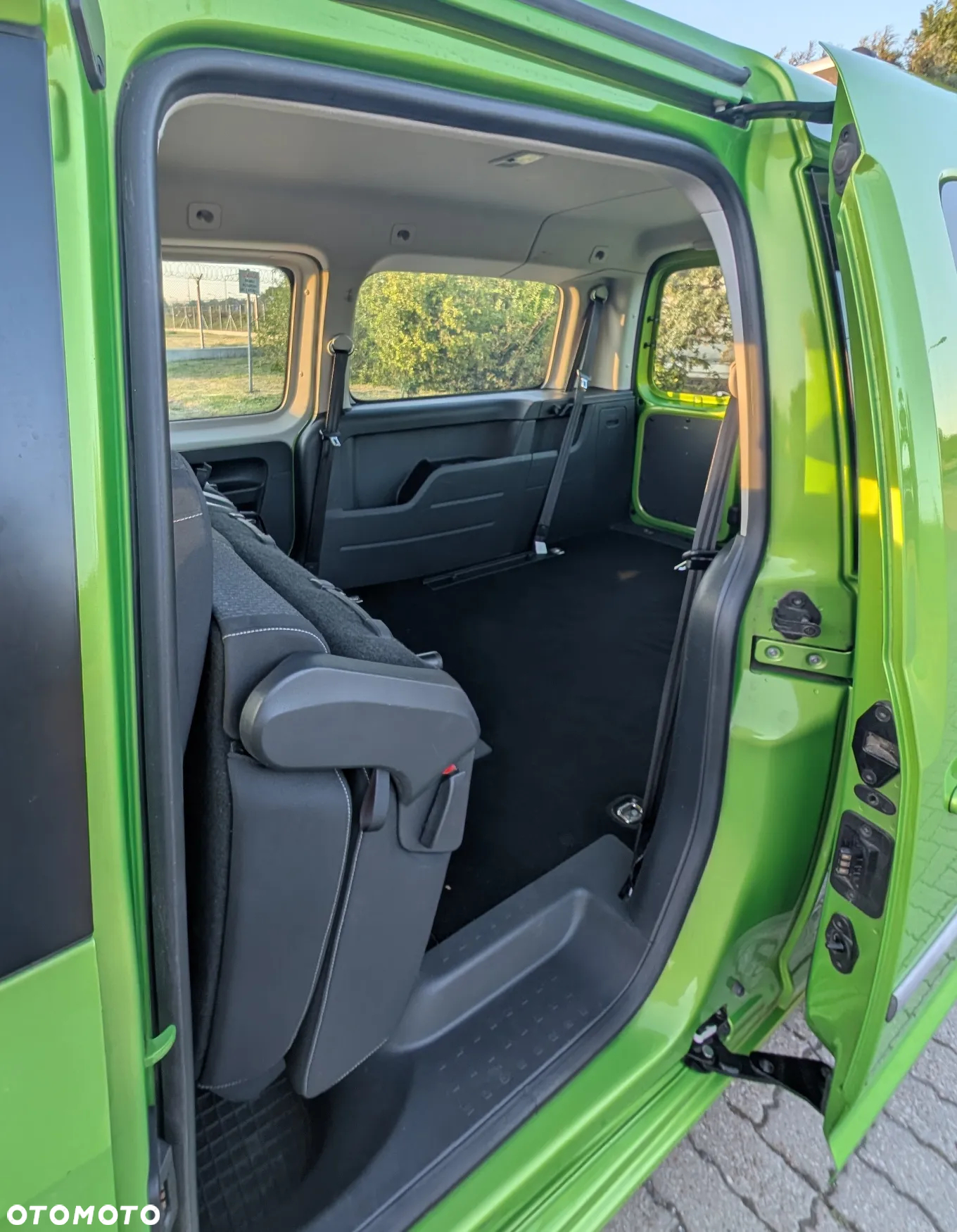 Volkswagen Caddy Maxi 1.4 TSI Trendline - 8