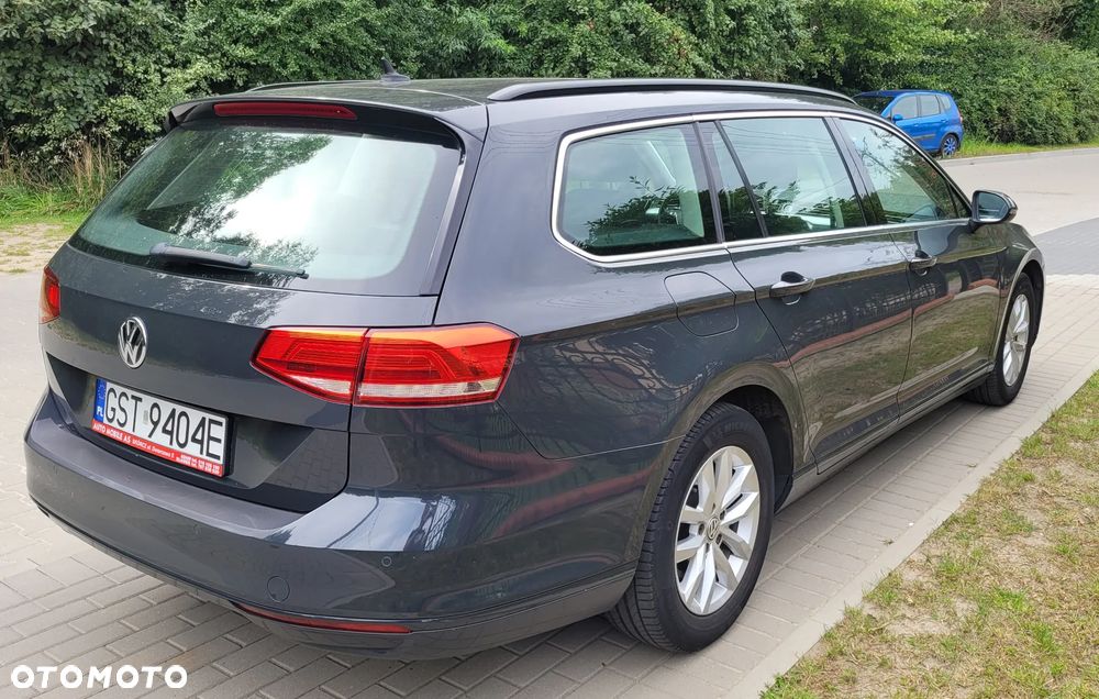 Volkswagen Passat - 6