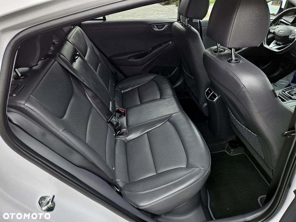 Hyundai IONIQ 1.6 GDI Premium - 28