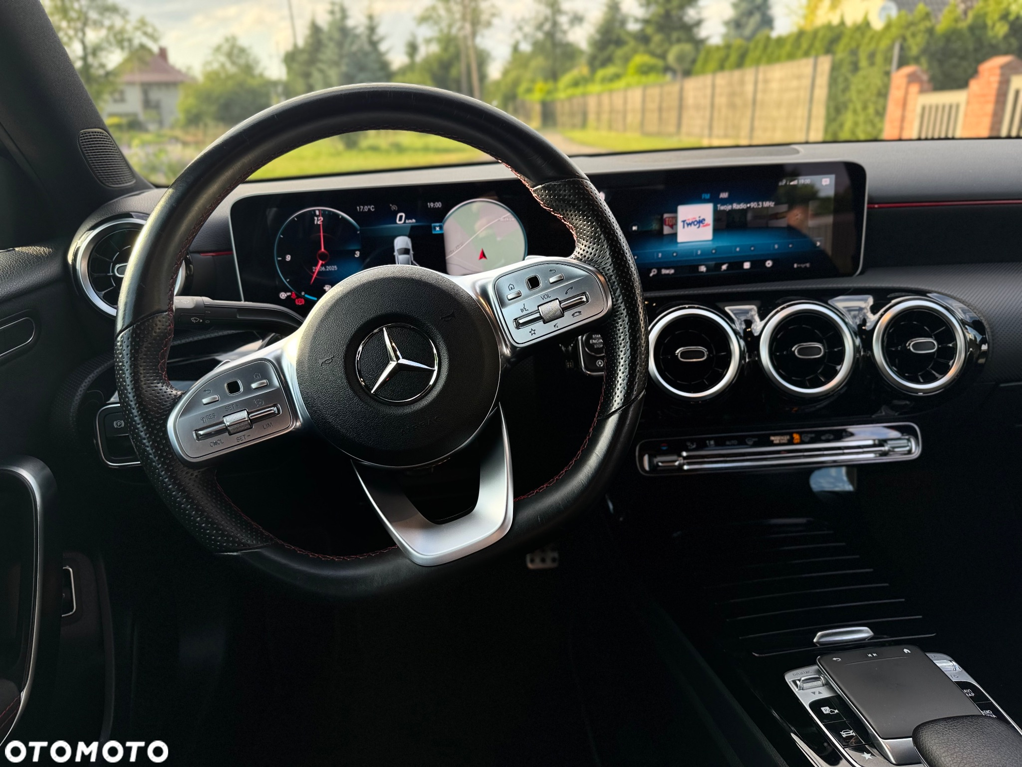 Mercedes-Benz Klasa A 180 d 7G-DCT AMG Line - 30