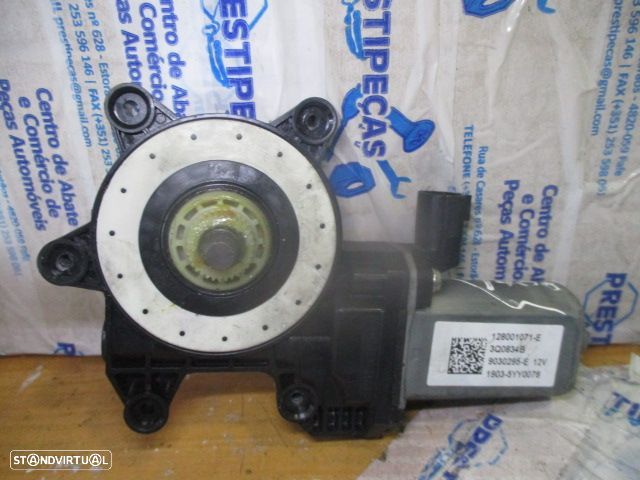 Motor Elevador Vidro 128001071E RENAULT CLIO 4 2014 FD RENAULT TWINGO 3 FASE 1 2014 1.0I 71CV 5P AZUL BEBE FD RENAULT CLIO 4 SW 2014 1.5DCI 90CV 5P CINZA FD - 3