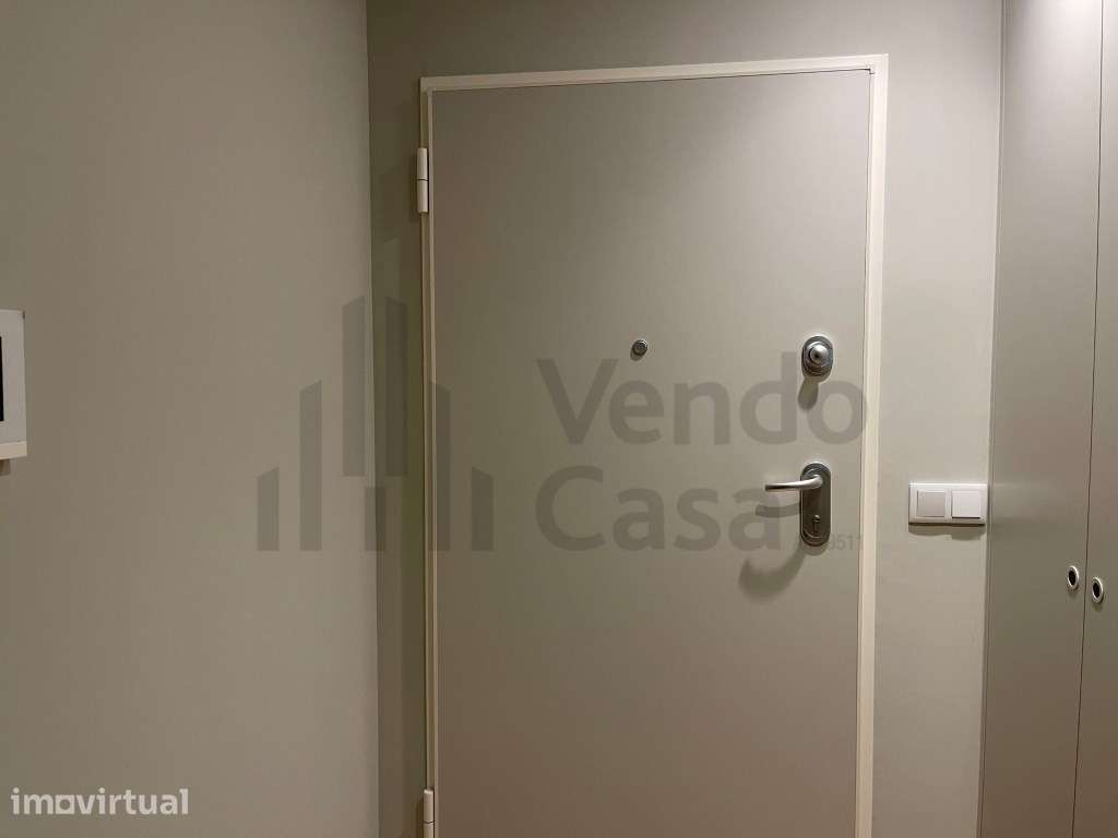 Vende-se T1 - Braga - C. Histórico - Grande imagem: 5/21