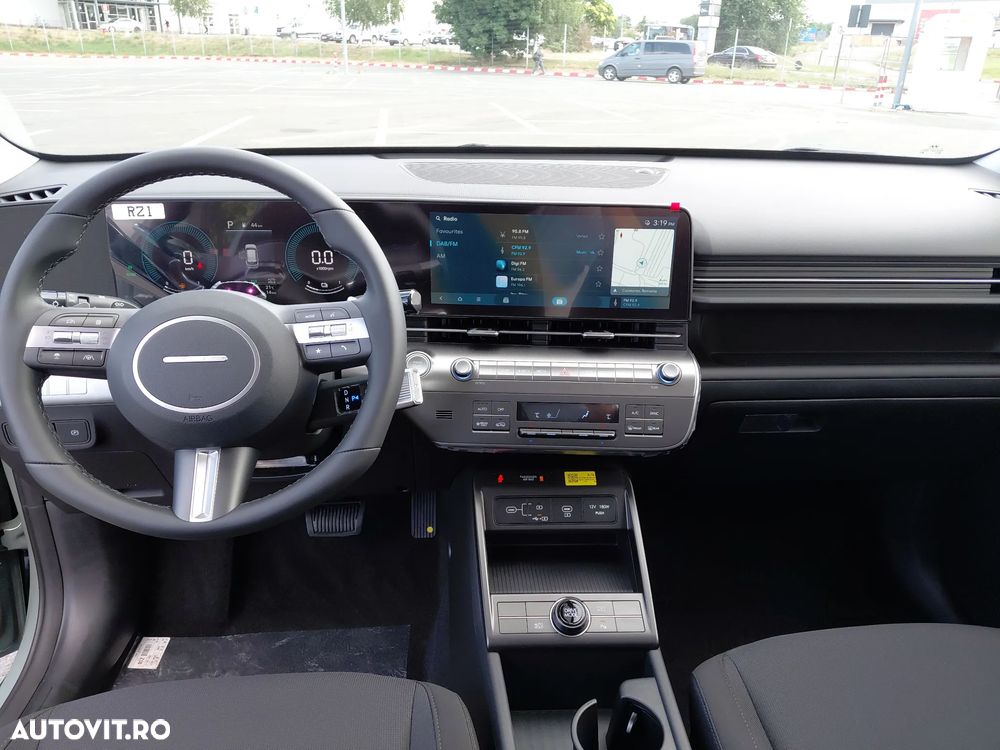 Hyundai KONA - 11