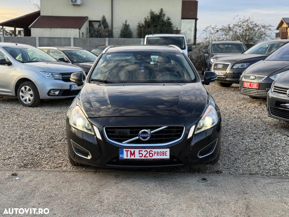 Volvo V60 D4 Geartronic Momentum - 2