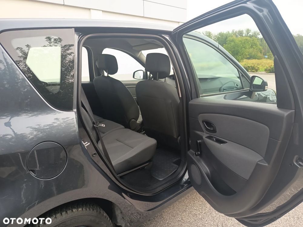 Renault Scenic 1.6 16V 110 TomTom Edition - 29