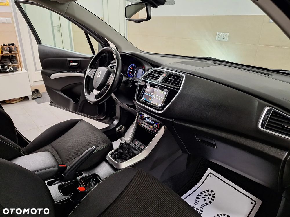Suzuki SX4 S-Cross - 25