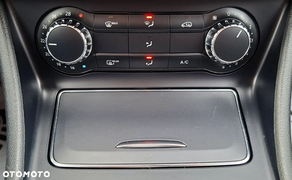 Mercedes-Benz CLA - 19