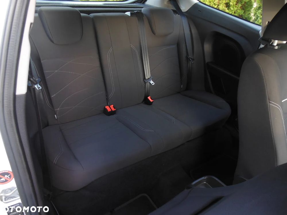 Ford Fiesta 1.25 Trend EU5 - 11