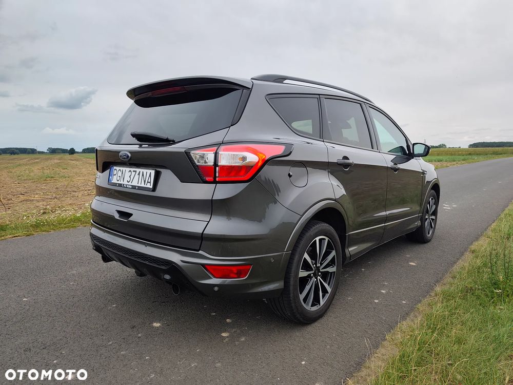 Ford Kuga 1.5 EcoBoost 2x4 ST-Line - 5