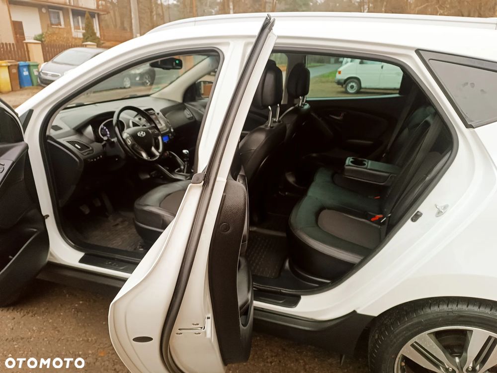 Hyundai ix35 2.0 2WD Trend - 16