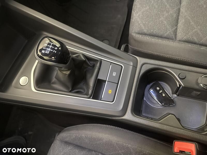 Volkswagen Golf 1.0 TSI Life - 18